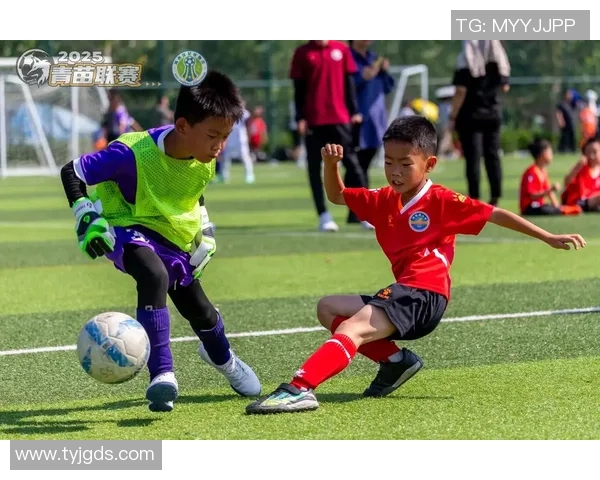 足球明星全身高清大图展示让你一览无余的球场风采与魅力